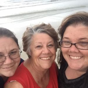 Meet your Posher, Liz